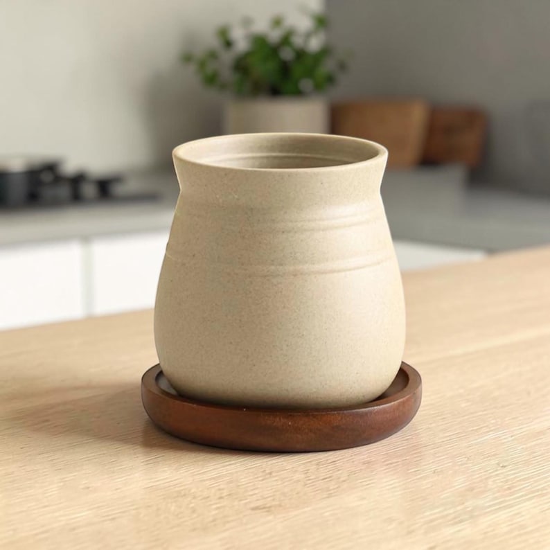 Keramik Utensilienhalter Set mit Naturholzsockel, rustikaler Küchentopf Organizer, 13 cm x 11 cm, 1 Stück
