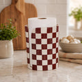 Keramik-Küchenrollenhalter mit burgunderrot-cremefarbenem Karomuster – freistehendes Küchenaccessoire, handbemaltes Retro-Schachbrettdesign, glänzend glasierte Oberfläche